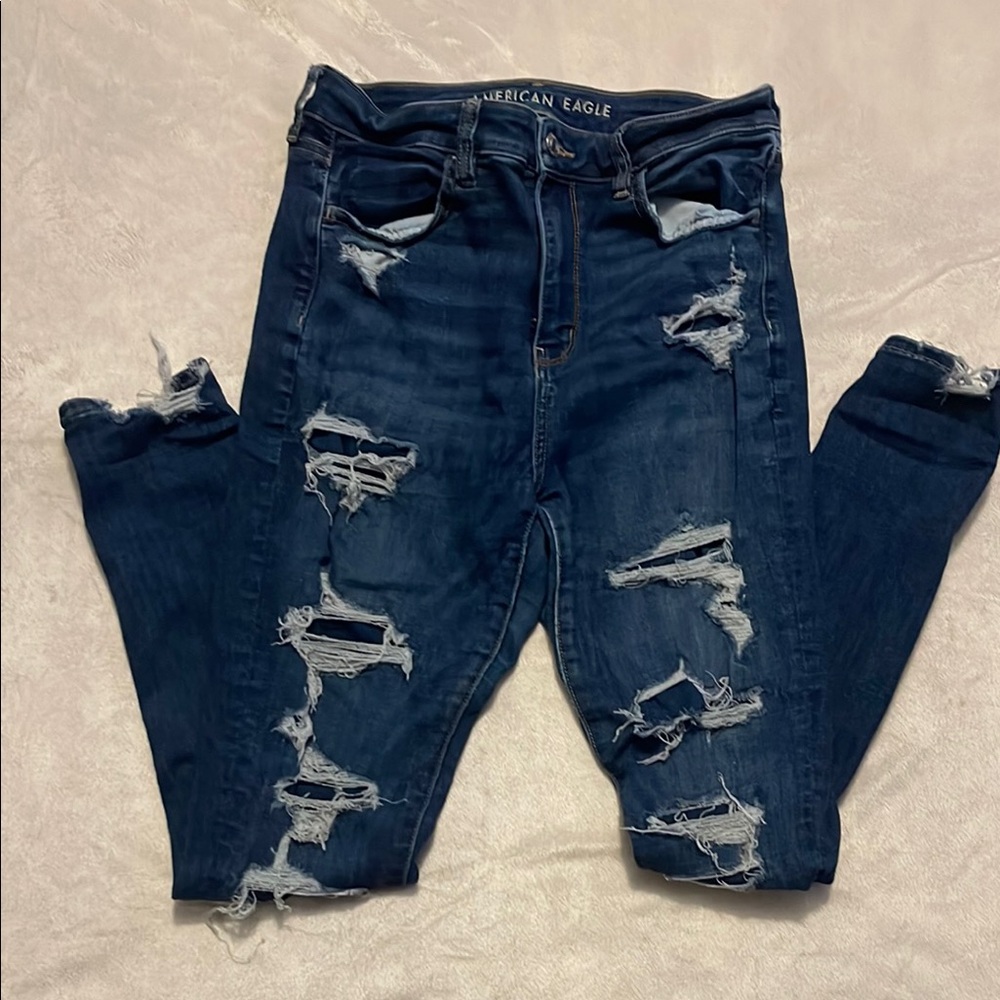 American Eagle Outfitters Women's Distressed Blue Jeans